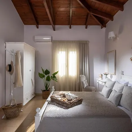 Filothei House With Pool *