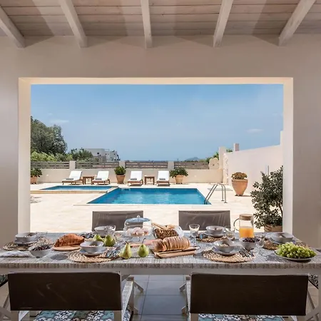 Filothei House With Pool Σπίτι διακοπών *